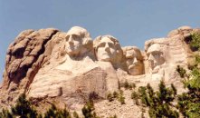 Die "Gipsköpfe", 4 Präsidenten in Fels gehauen